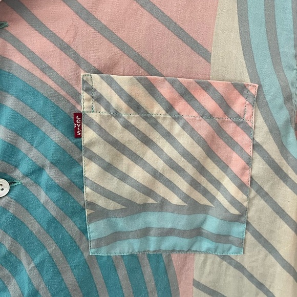 Levi’s Men Button Down Short Sleeve Shirt Size Medium Funky Disco Colorful Rave - Picture 3 of 7